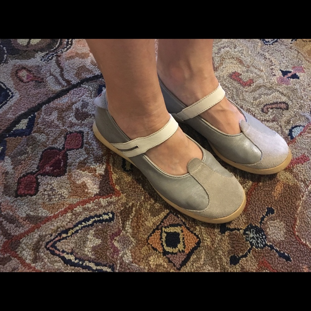Camper Silver and Cream Flats
